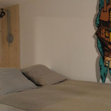 Lons Appartement T1 Centre Ville Екстериор снимка